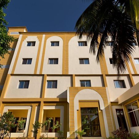 Dunia Hotel Bamako Centre エクステリア 写真