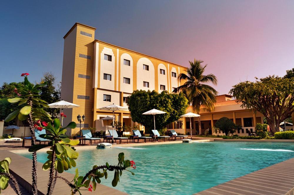 Dunia Hotel Bamako Centre エクステリア 写真