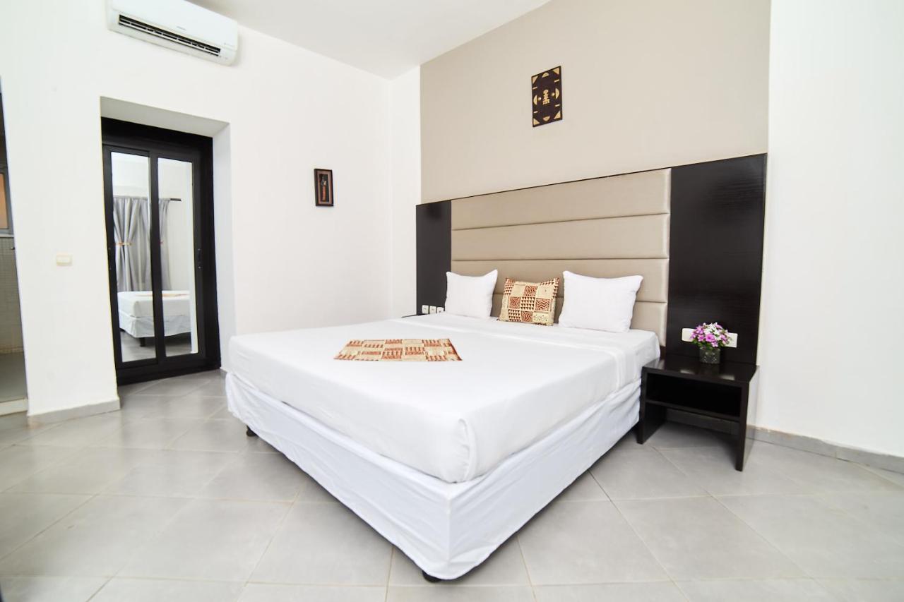 Dunia Hotel Bamako Centre エクステリア 写真