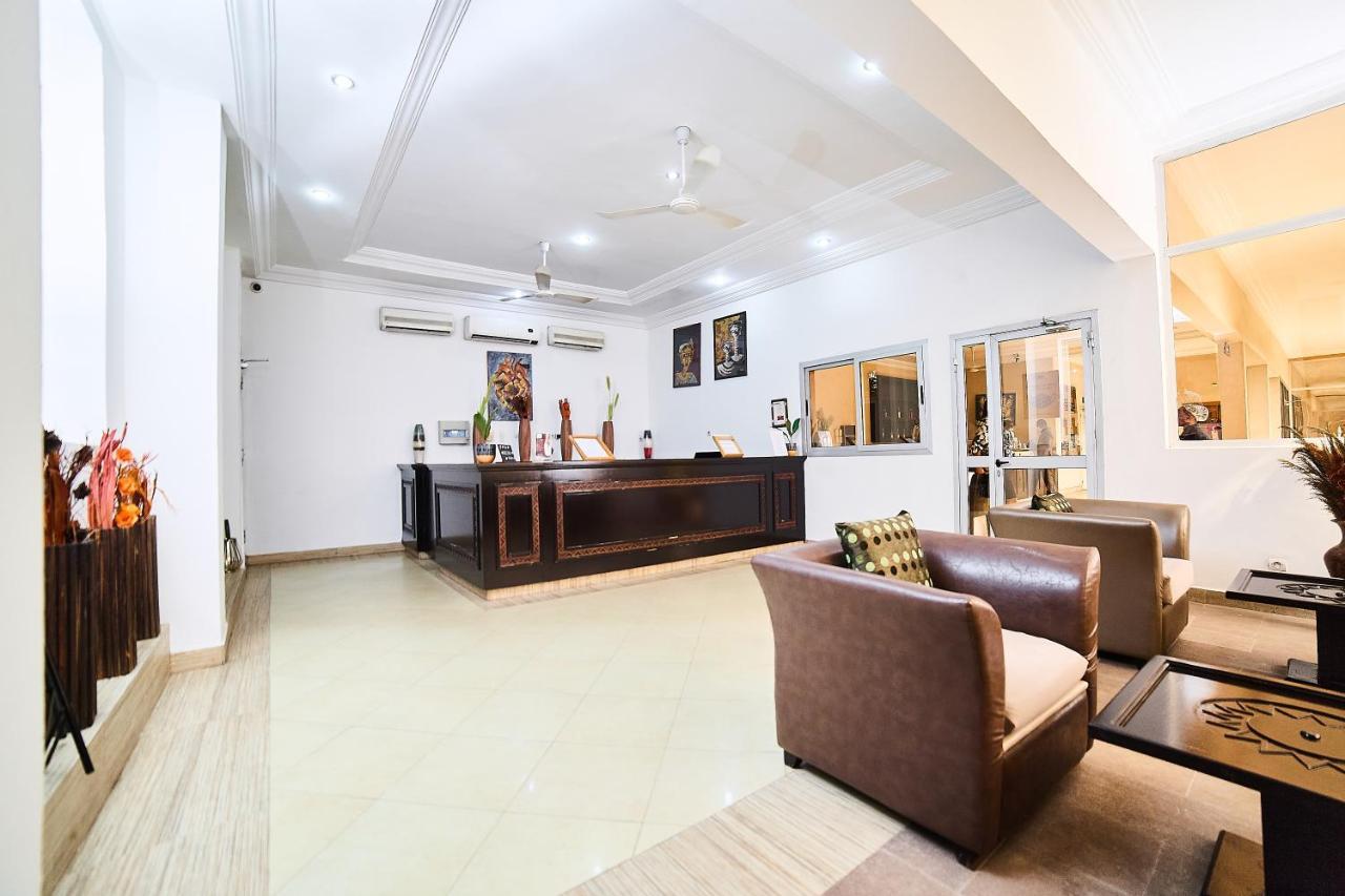 Dunia Hotel Bamako Centre エクステリア 写真