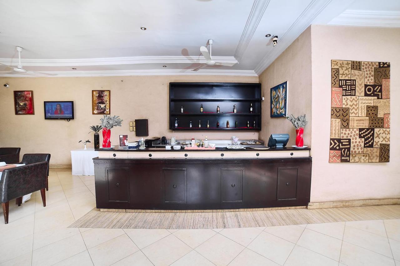 Dunia Hotel Bamako Centre エクステリア 写真