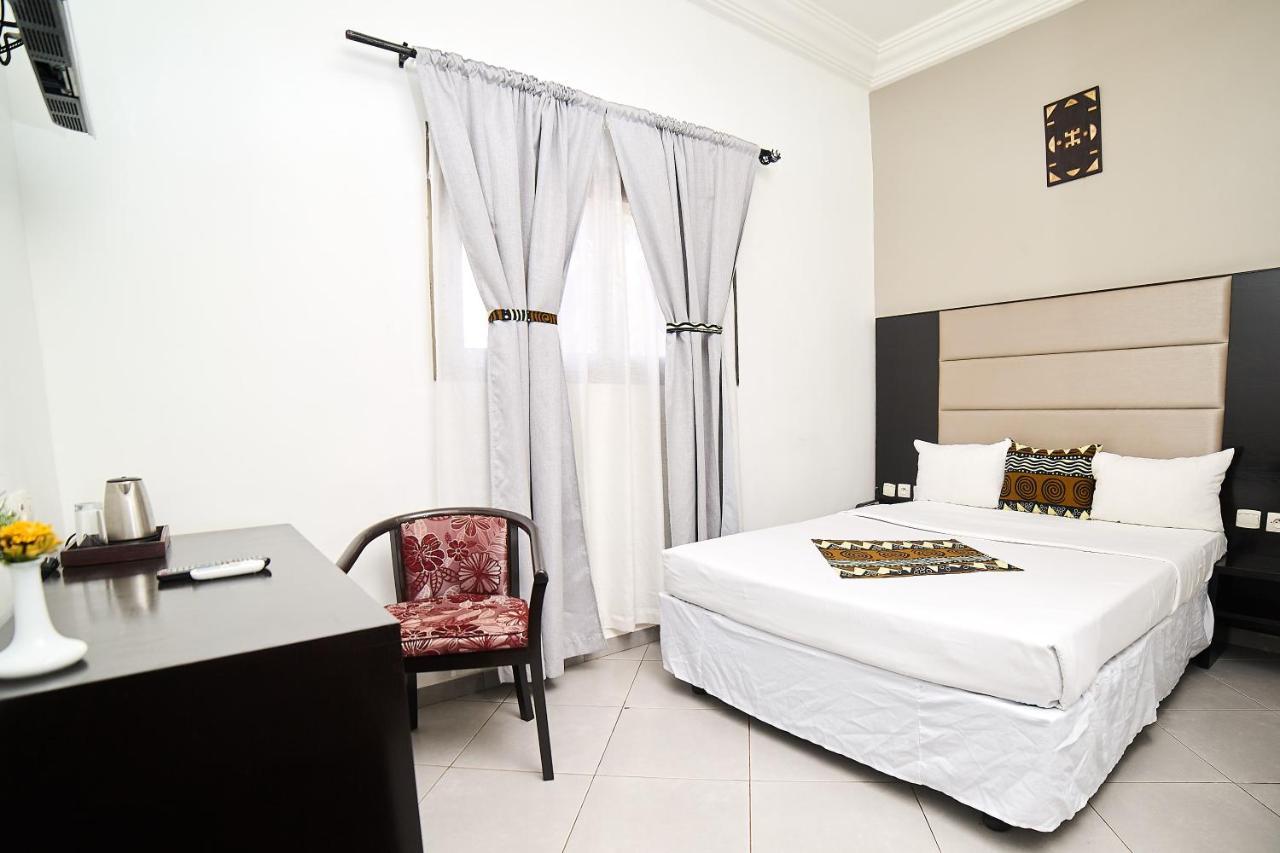Dunia Hotel Bamako Centre エクステリア 写真