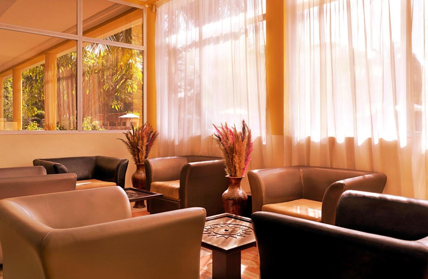 Dunia Hotel Bamako Centre エクステリア 写真
